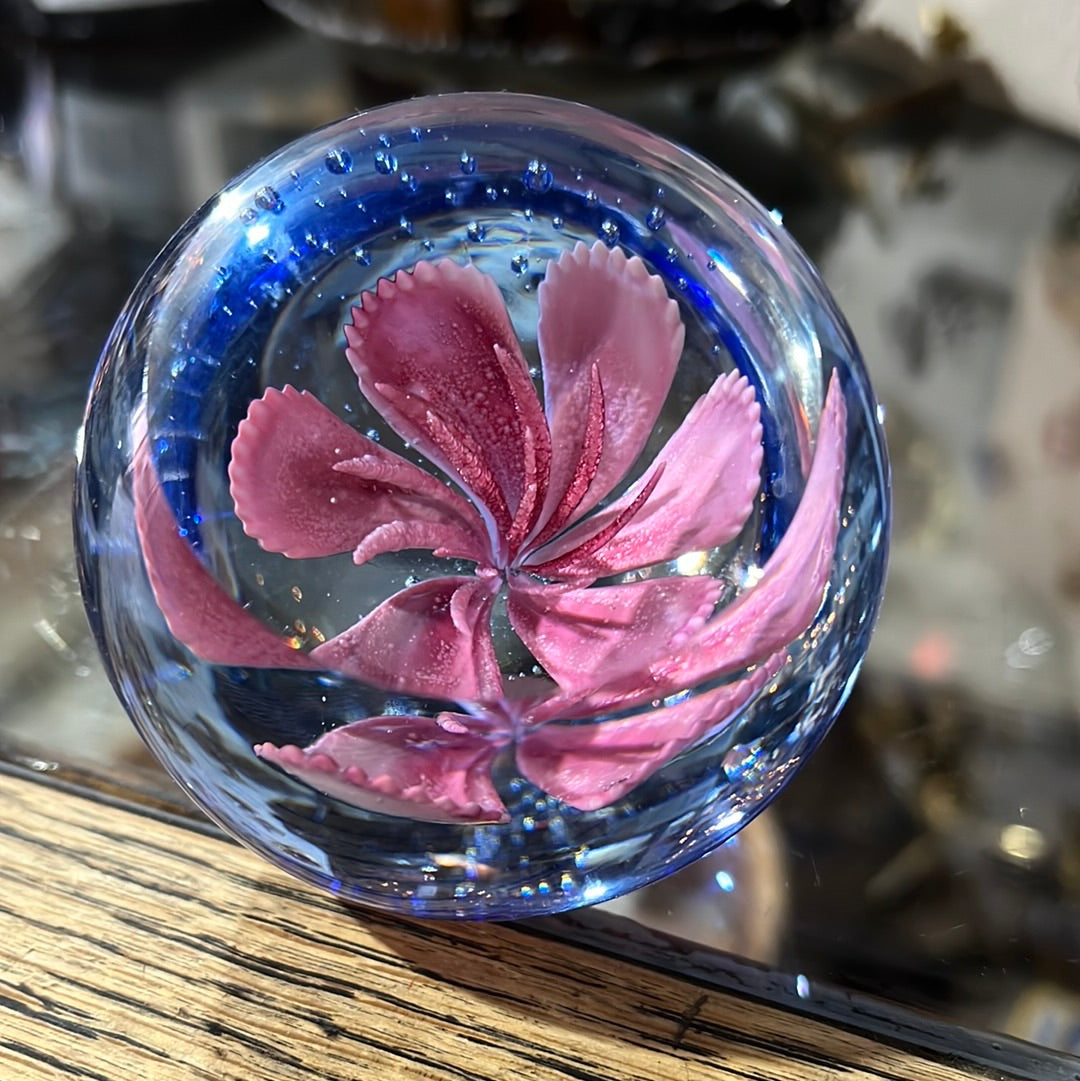 Flower paper weight