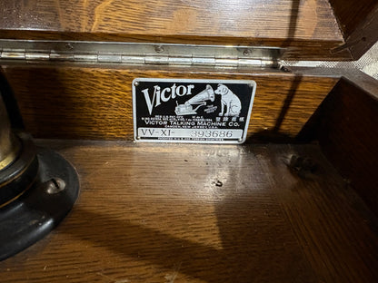 Antique Victor Phonograph