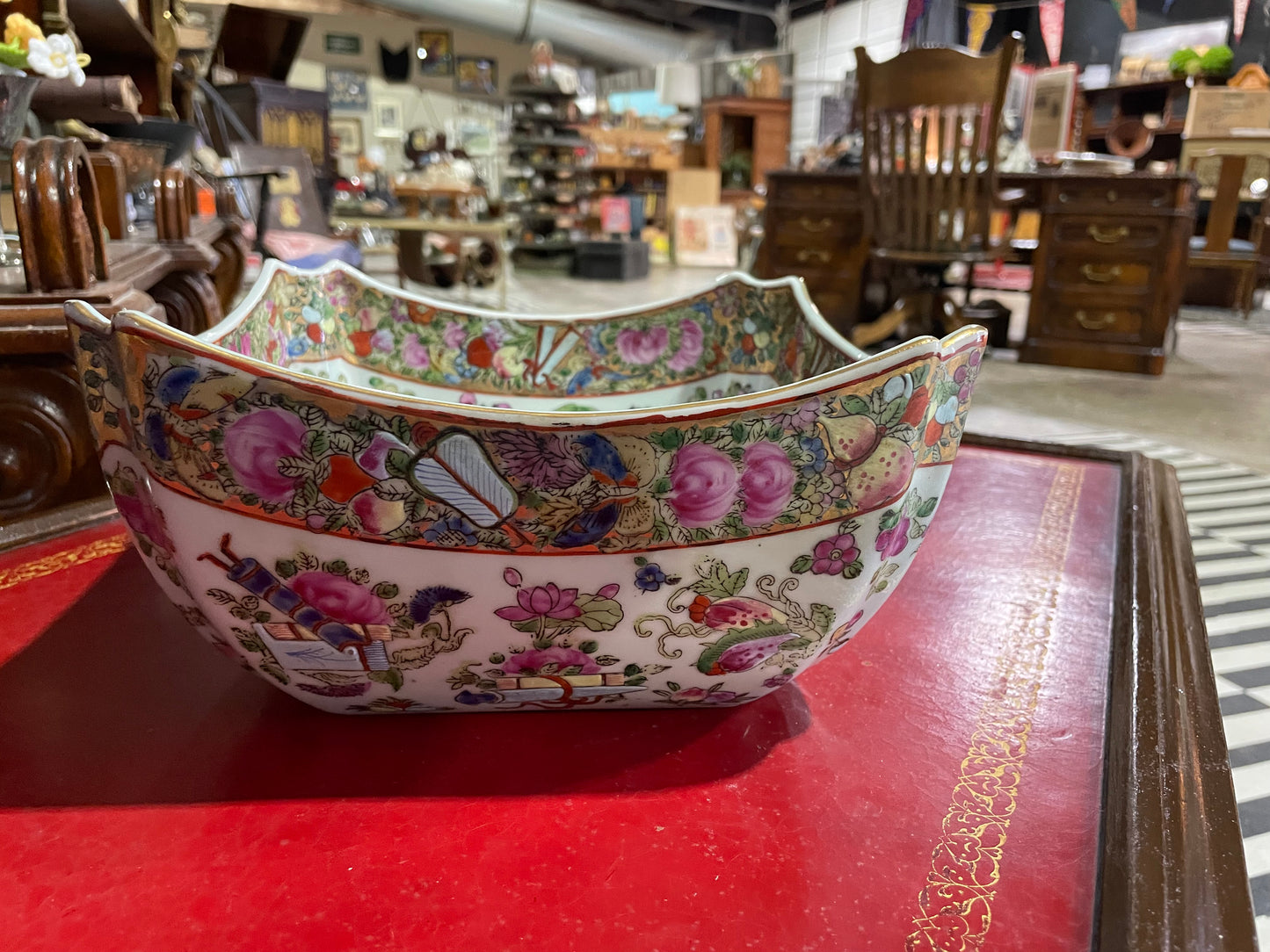 Chinese Famille Rose Porcelain Bowl