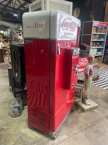 Vendo 110 Coke Machine