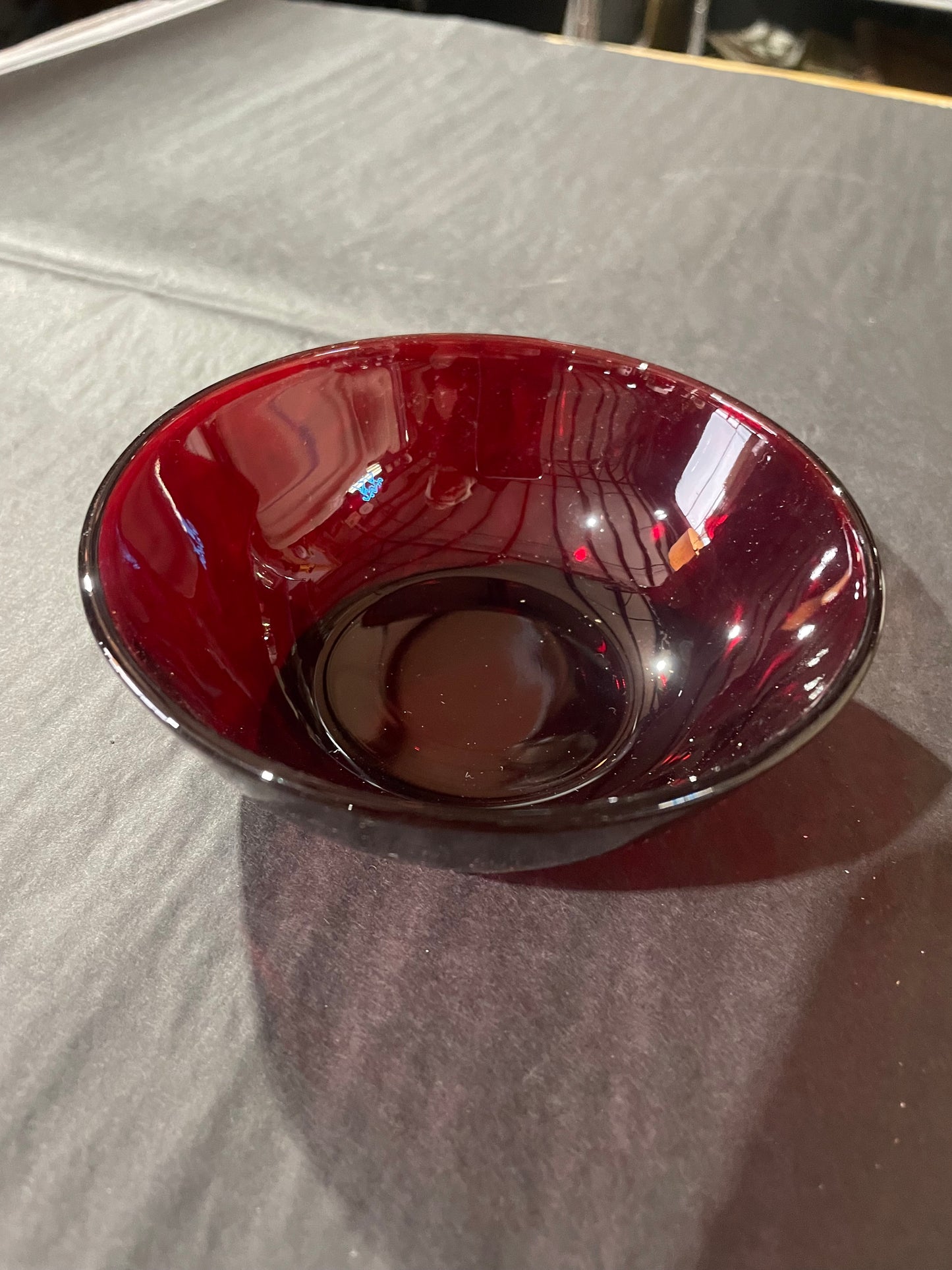 Hocking Bowl, Royal Ruby