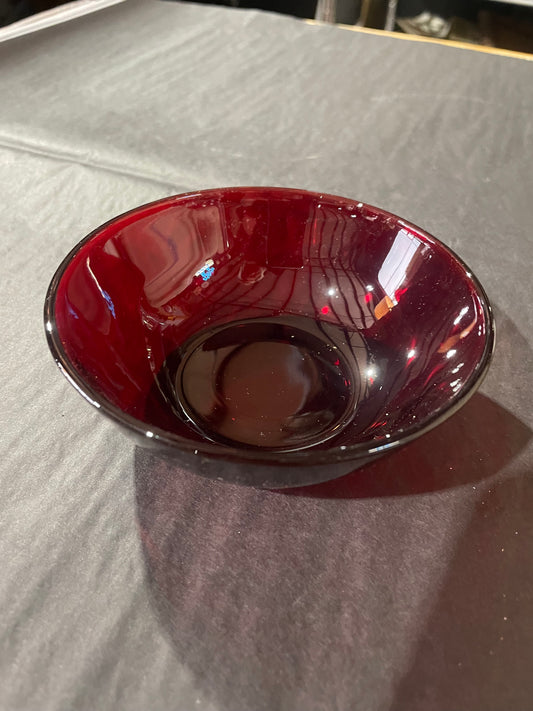 Hocking Bowl, Royal Ruby