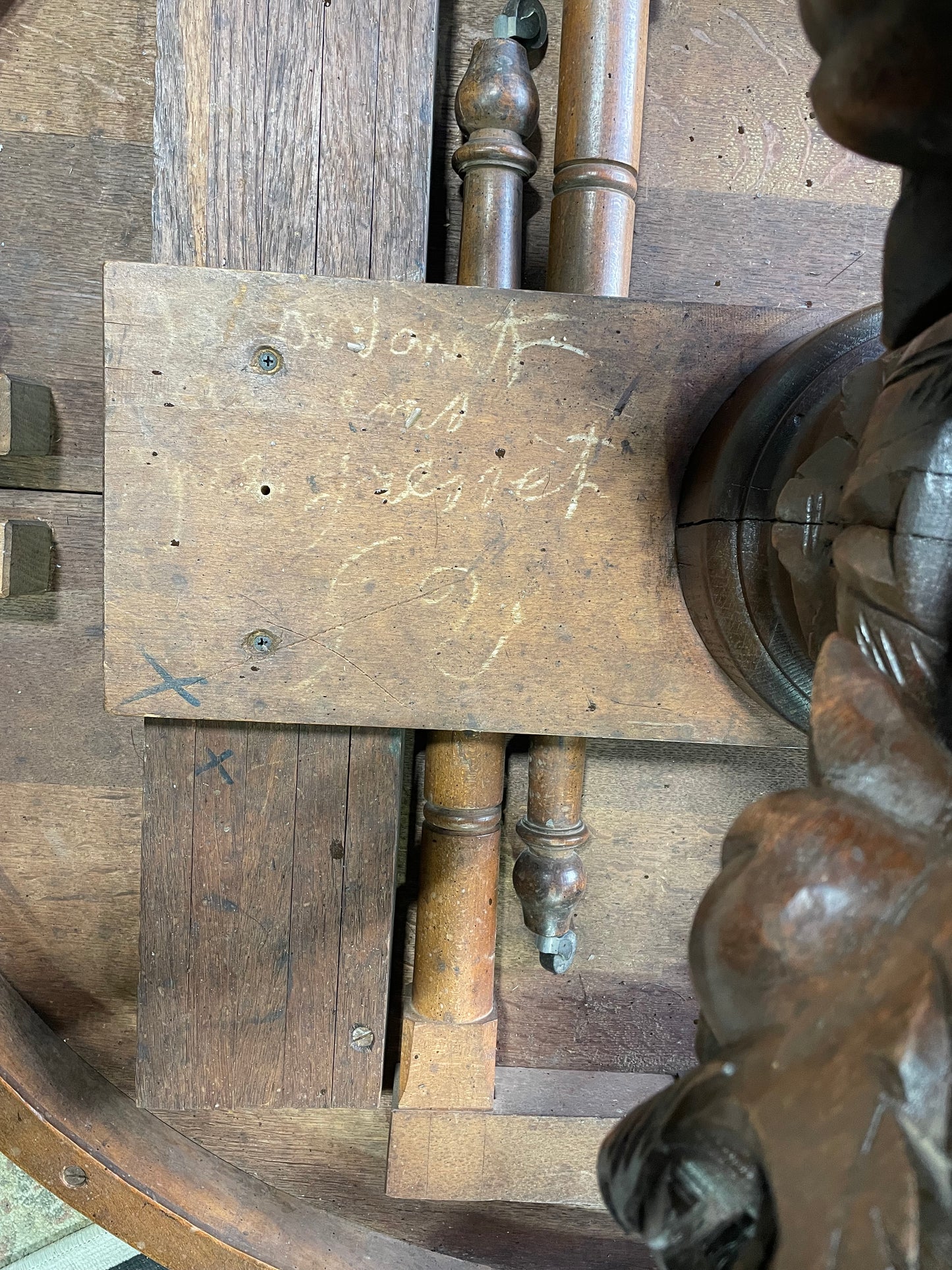 European Carved Oak Oval Hunt Table