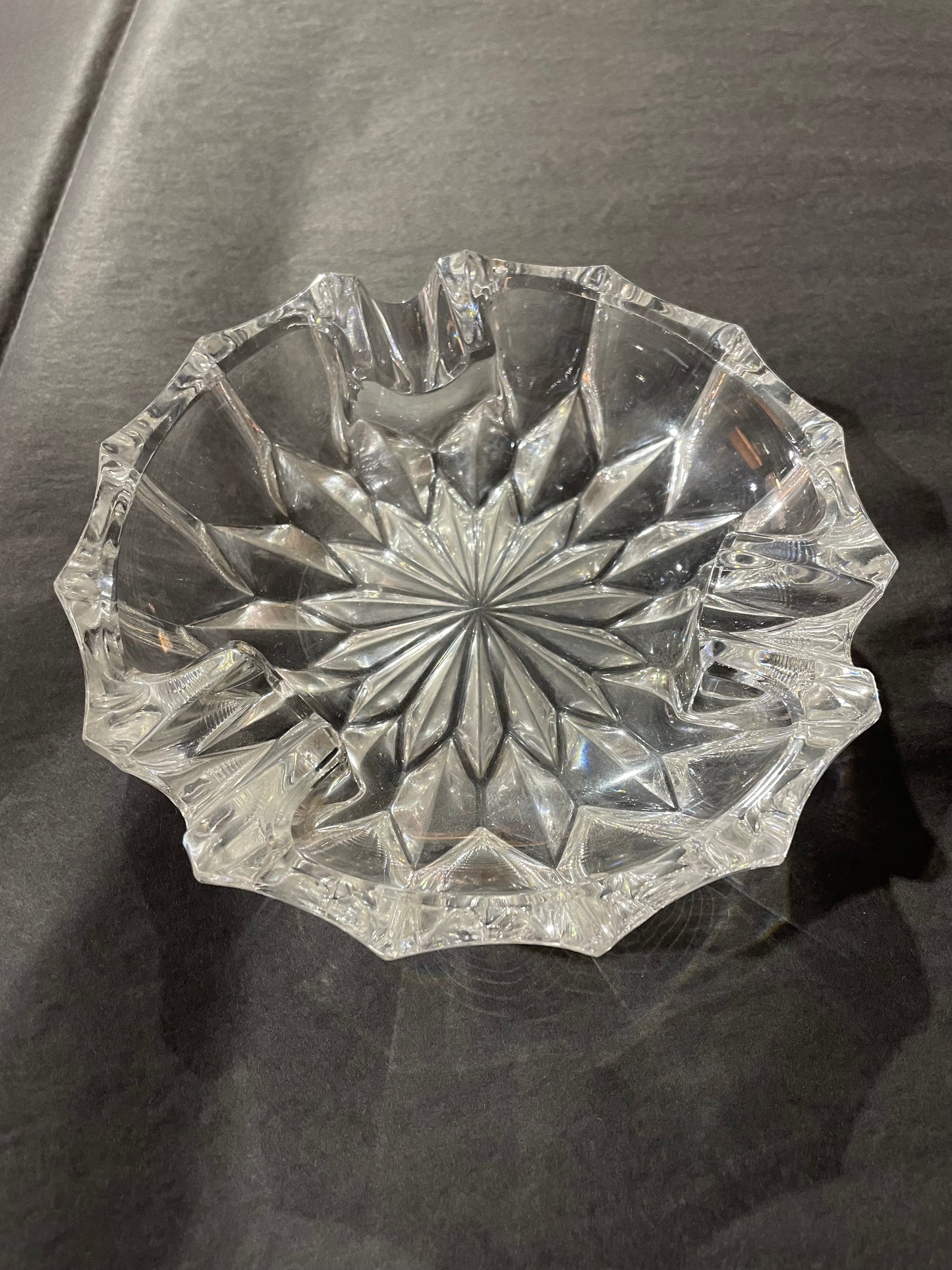 6" MCM Crystal Cut Cigar Tray