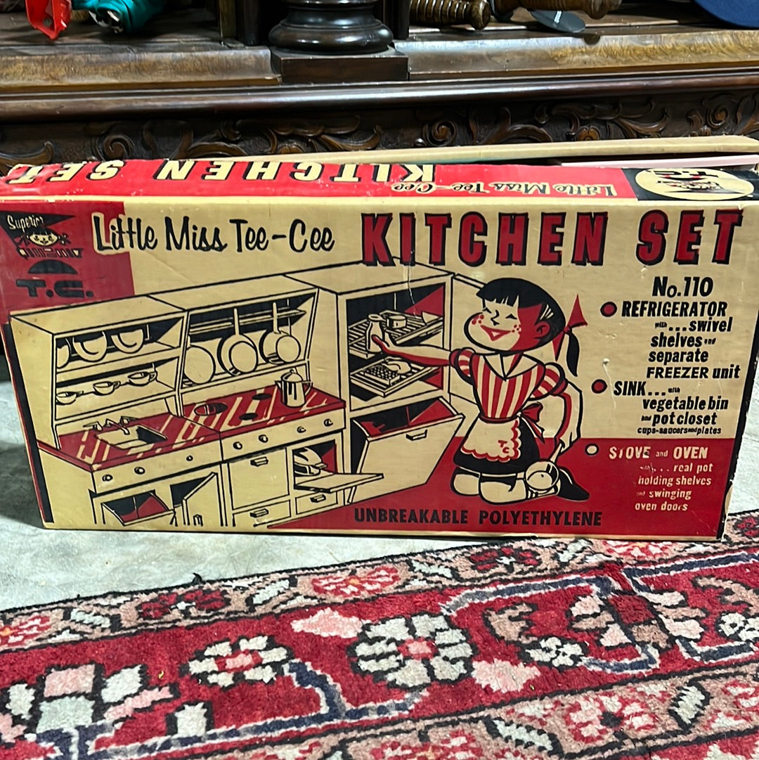 Little Miss Kitchen Set