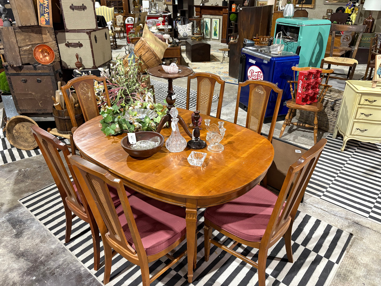 Vintage Dining Table and 6 Chairs