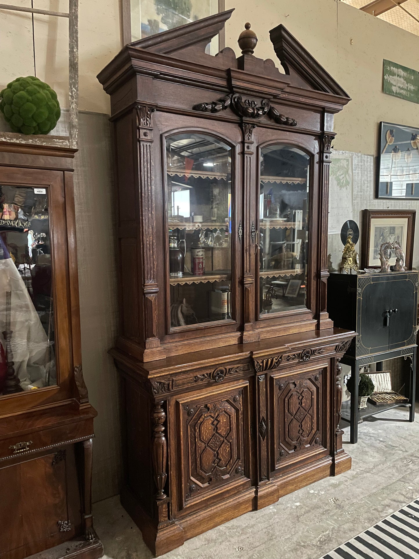 1890s Grand Hunt Cabinet