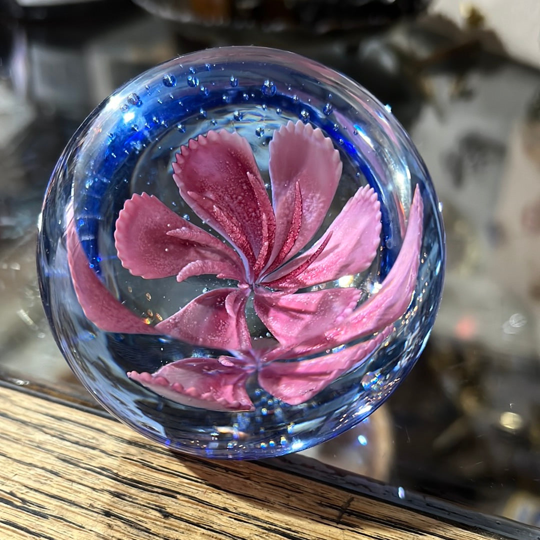 Flower paper weight