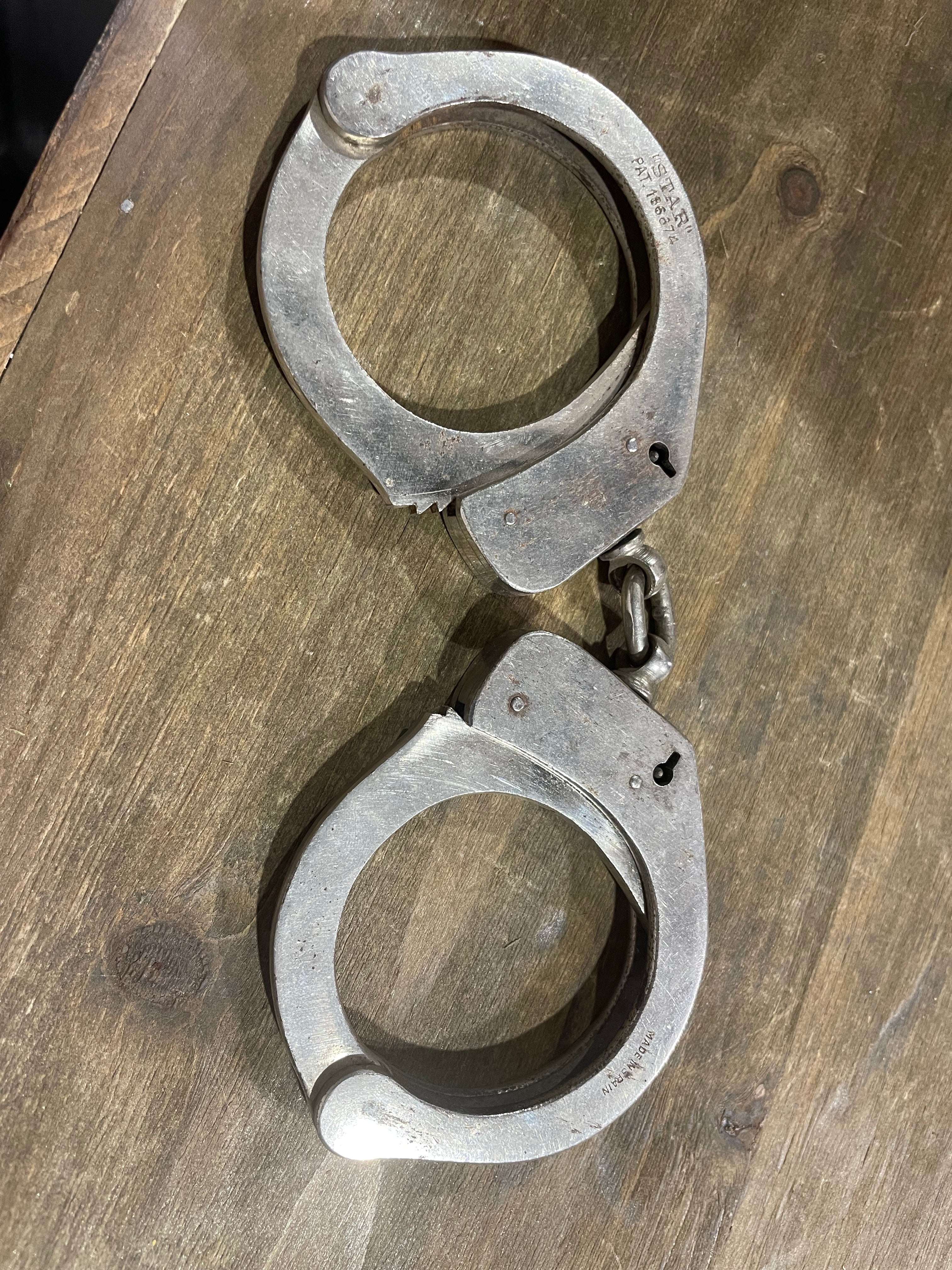 Soloist bone shaped handcuffs bracelet 公式通販 Soloist star 