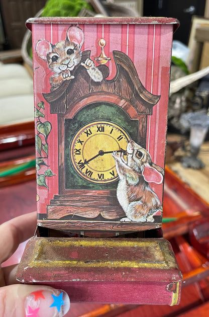 Vintage Hickory Dickory Dock Match Box